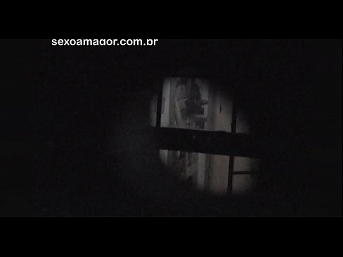 ❤️ Блонді таємно знімає на відео сусідський вуайерист, прихований за порожнистими цеглами ❌ Порно на порно uk.pornpk.ru ❌❤